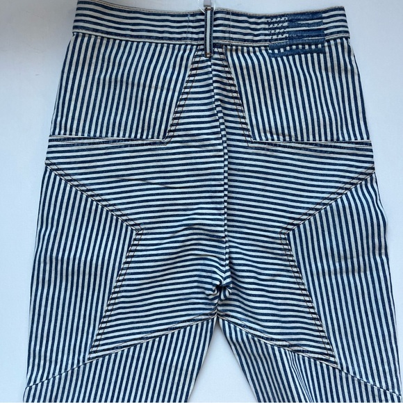 REVICE VENUS FLARES - Picture 7 of 7